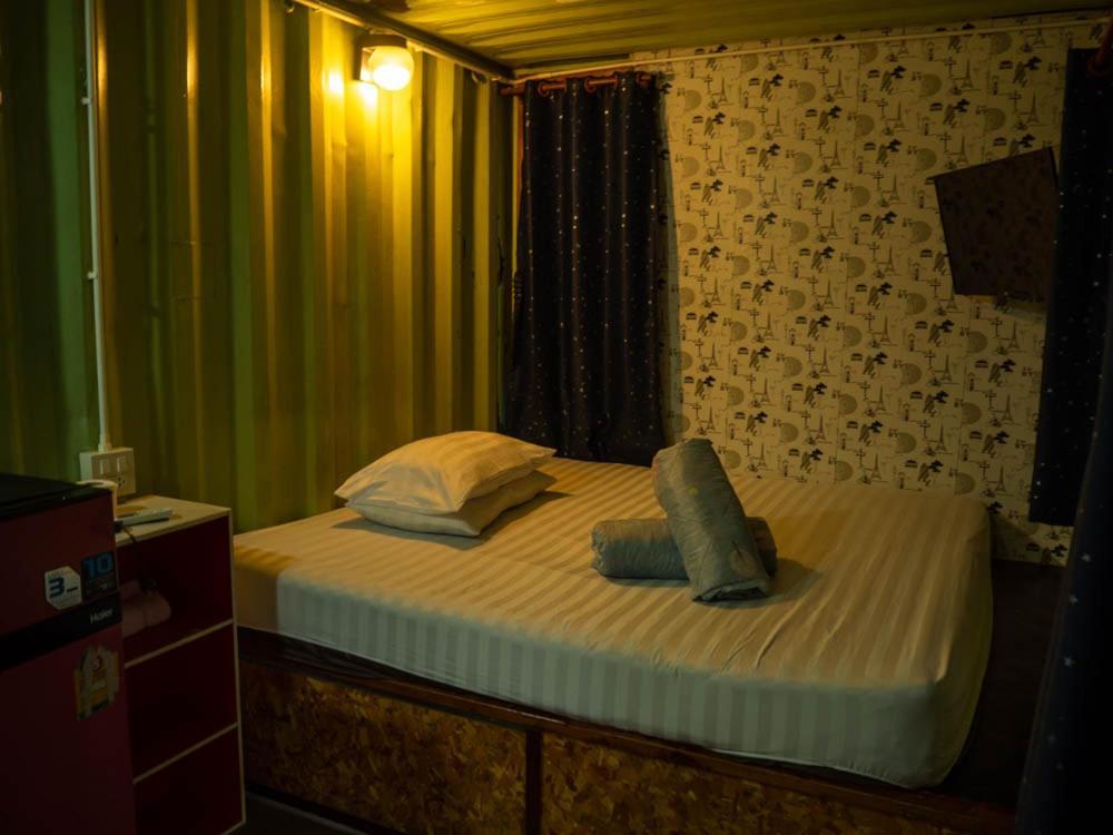 Beach Box Resort At Rimlay Rayong Exterior photo